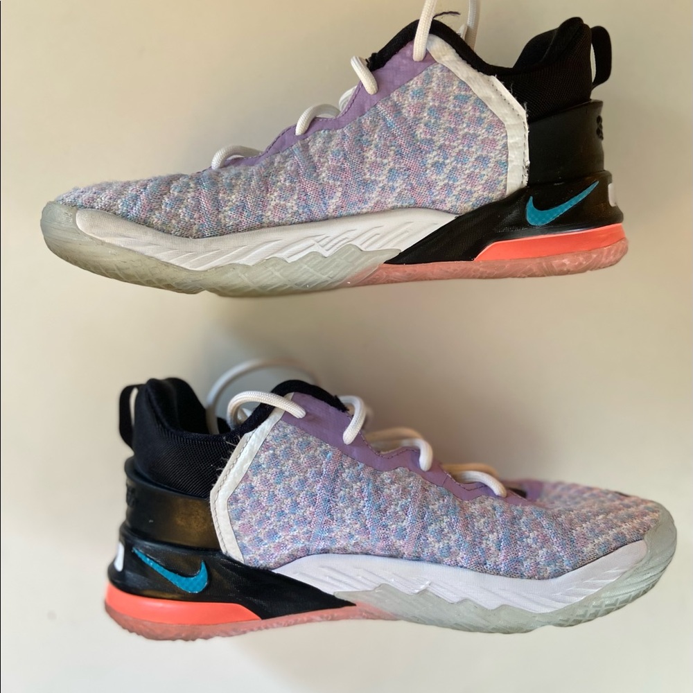 Nike Lebron 18 Graffiti/multicolor (PS) size 1.5
